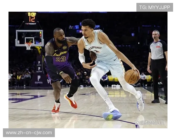 马刺主场大胜阵容不整的湖人，文班亚马内线统治力引发西部洗牌