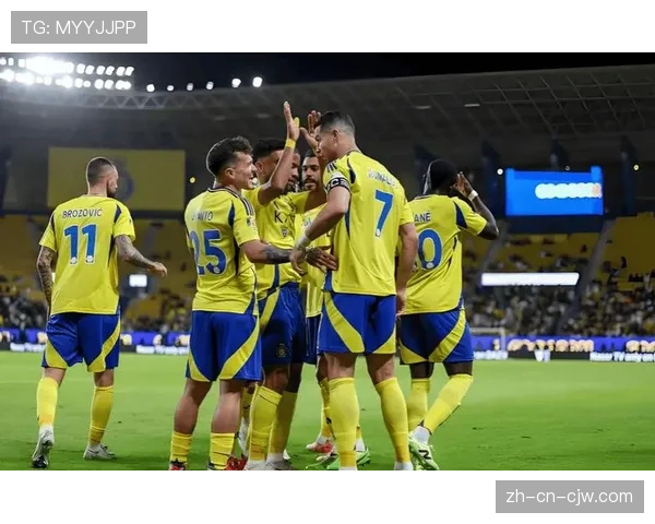 达马克五后卫铁桶阵 勒纳尔用极端防守应对球星云集对手 达马克五后卫铁桶阵 勒纳尔用极端防守应对球星云集对手